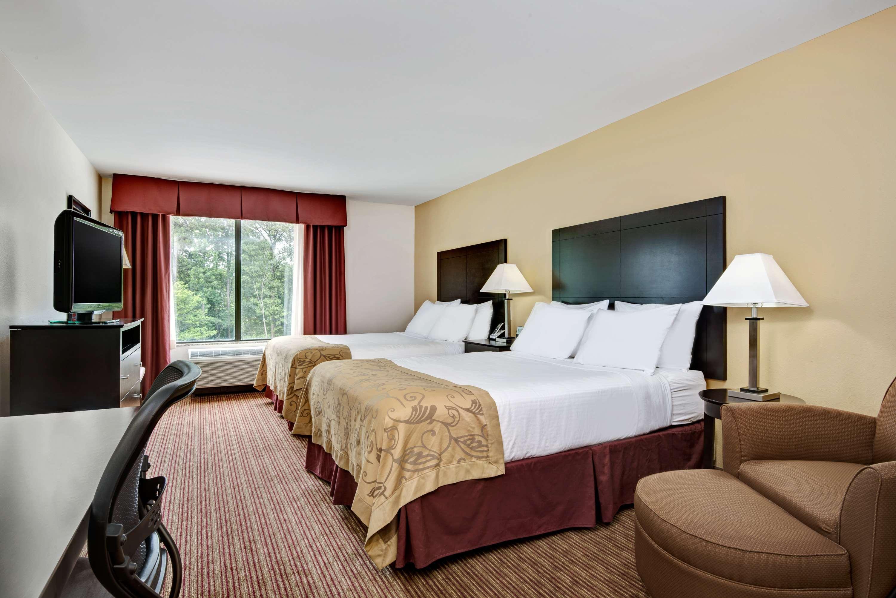 Wingate By Wyndham State Arena Raleigh/Cary Hotel Extérieur photo