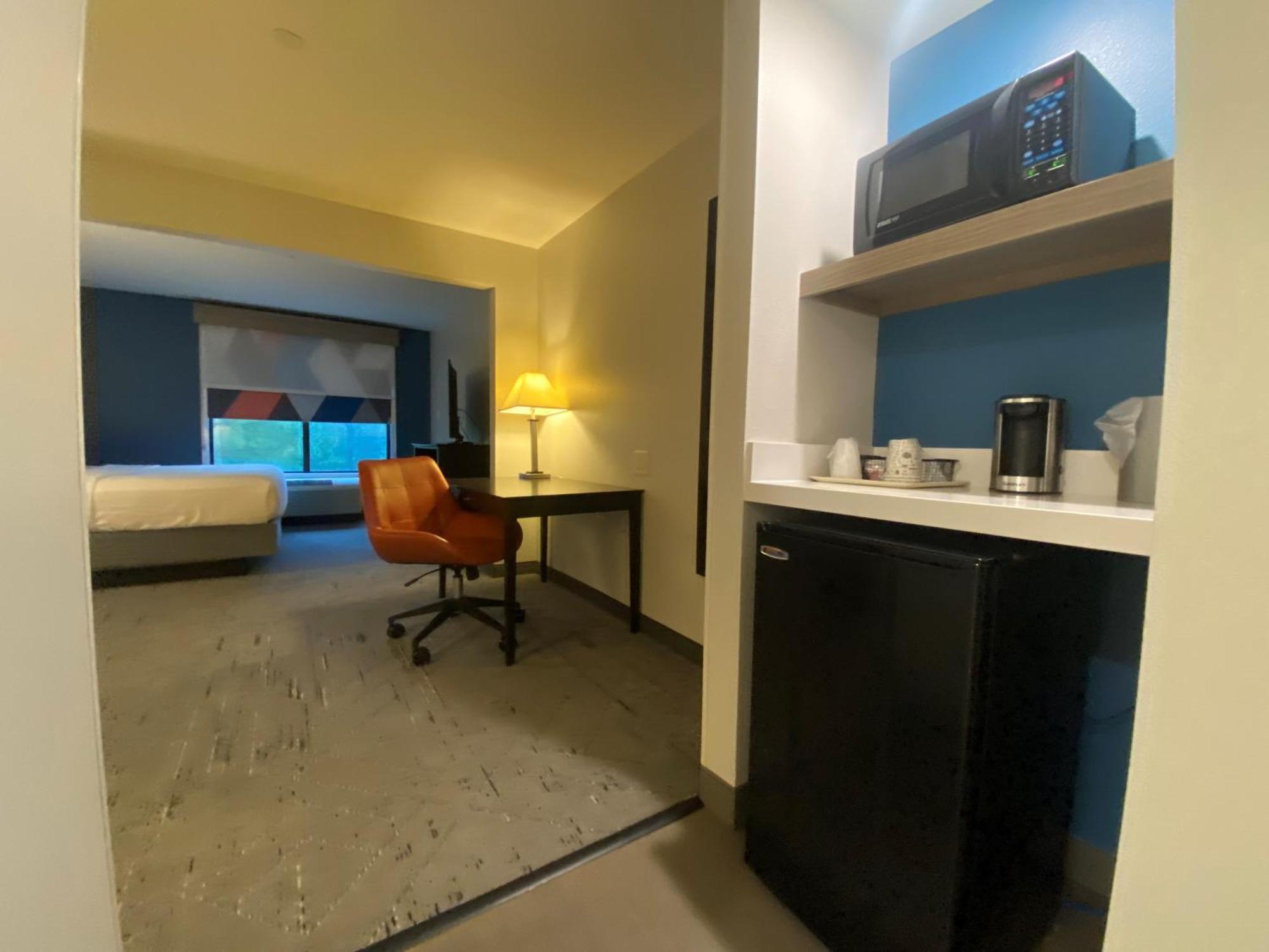 Wingate By Wyndham State Arena Raleigh/Cary Hotel Extérieur photo
